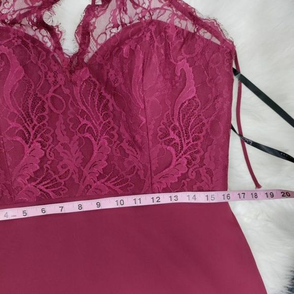 Hayley Paige "5857 - Burgundy" Lace Chiffon Burgundy Dress  12 - Picture 15 of 15